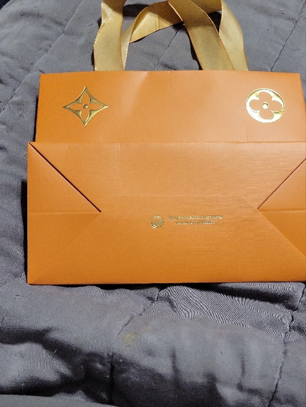 Louis Vuitton NWOT! Orange Gift Bag with Gold Accents - Picture 3 of 6